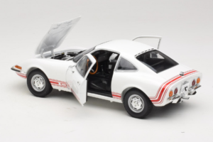 Opel GT Бял Minichamps 1:18 180049027 Метал — снимка 5 от 8