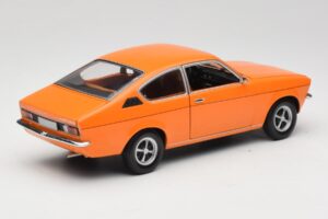 Opel Kadett C Coupe Оранжев Minichamps 1:18 180045622 Метал — снимка 3 от 8