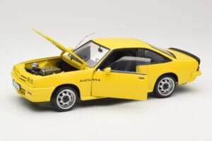 Opel Manta B GT/E Жълт Revell 1:18 08421 Метал — снимка 2 от 8