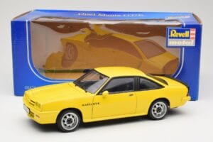 Opel Manta B GT/E Жълт Revell 1:18 08421 Метал — снимка 8 от 8