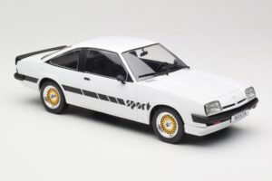 Opel Manta B Sport Бял MCG 1:18 MCG18237 Метал — снимка 4 от 6