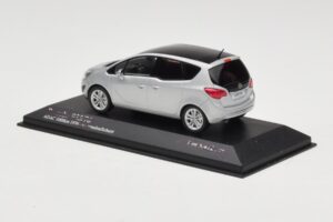 Opel Meriva B Сребрист Металик Minichamps 1:43 400040000 Метал — снимка 3 от 4