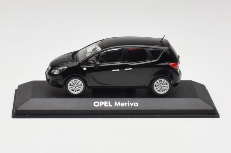 Opel Meriva B Черен Minichamps 1:43 400040005 Метал