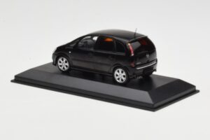 Opel Meriva OPC Черен Minichamps 1:43 90399891 Метал — снимка 3 от 4