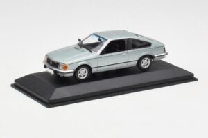 Opel Monza A Сребрист Minichamps 1:43 400045122 Метал — снимка 2 от 4
