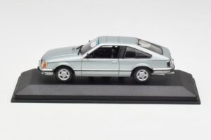 Opel Monza A Сребрист Minichamps 1:43 400045122 Метал