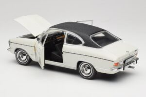 Opel Olympia A Coupe Бял Черен Revell 1:18 8446 Метал — снимка 5 от 8