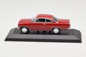 Opel Rekord A Червен Minichamps 1:43 400041004 Метал