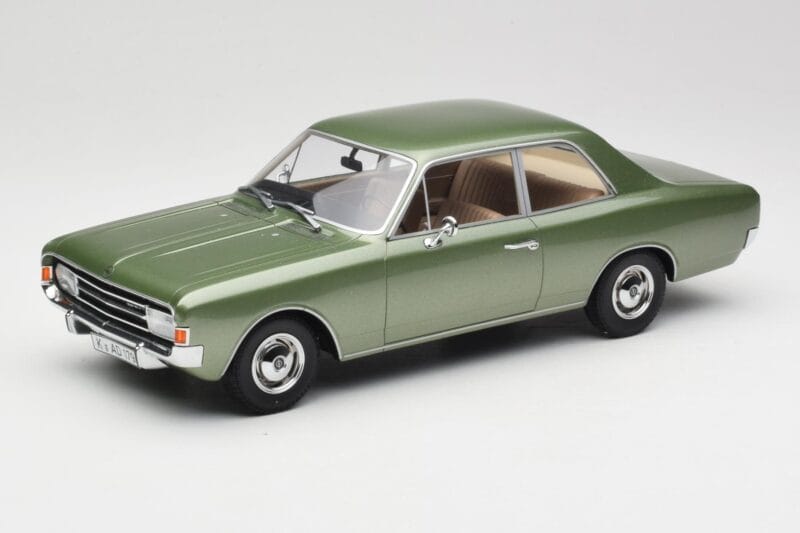 Opel Rekord C Green Metallic Minichamps 1:18 107047000 Смола