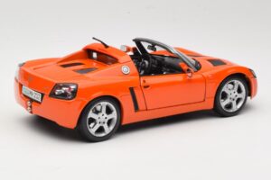Opel Speedster Оранжев Maisto 1:18 31615 Метал — снимка 3 от 8