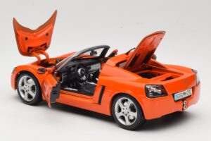 Opel Speedster Оранжев Maisto 1:18 31615 Метал — снимка 5 от 8