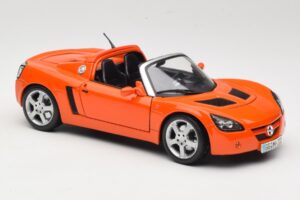 Opel Speedster Оранжев Maisto 1:18 31615 Метал — снимка 6 от 8