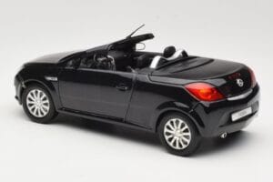 Opel Tigra TwinTop B Черен Norev 1:18 183600 Метал — снимка 7 от 8