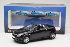 Opel Tigra TwinTop B Черен Norev 1:18 183600 Метал — снимка 8 от 8