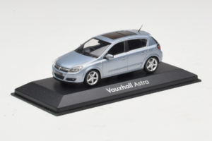 Opel Astra H Blue Metallic Minichamps 1:43 ASTRA004 Метал — снимка 2 от 4