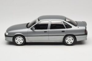 Opel Vectra A 2000 16V Тъмно Сив MCG 1:18 MCG18462 Метал — снимка 3 от 6