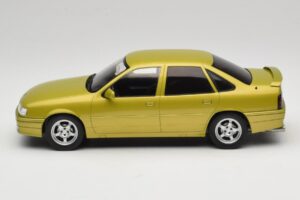 Opel Vectra A 2000 16V Жълт MCG 1:18 MCG18463 Метал — снимка 3 от 6