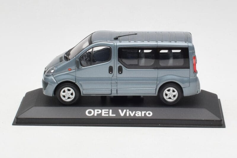 Opel Vivaro A Сиво-Синьо Minichamps 1:43 VIVARO001 Метал