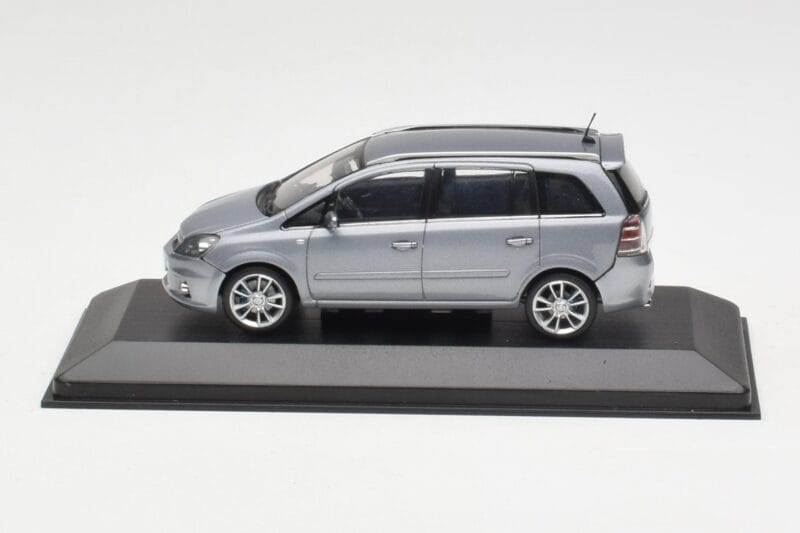 Opel Zafira A OPC Light Blue Metallic Minichamps 1:43 ZAFIRA001 Метал