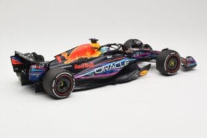 Oracle Red Bull Racing RB19 #1 M. Verstappen Winner Miami GP 2023 Minichamps 1:18 110230501 Метал — снимка 2 от 6