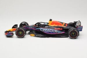 Oracle Red Bull Racing RB19 #1 M. Verstappen Winner Miami GP 2023 Minichamps 1:18 110230501 Метал — снимка 3 от 6