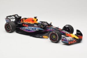 Oracle Red Bull Racing RB19 #1 M. Verstappen Winner Miami GP 2023 Minichamps 1:18 110230501 Метал — снимка 4 от 6