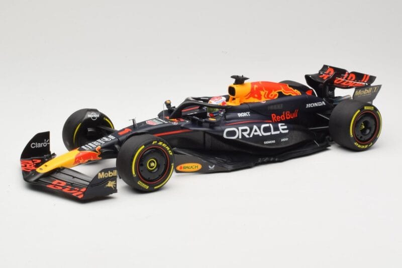 Red Bull Racing RB20 #1 M. Verstappen Winner China GP 2024 Minichamps 1:18 110240501 Метал