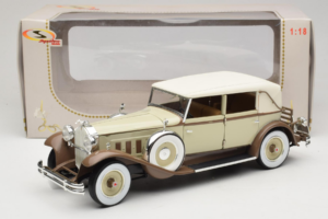 Packard Brewster Бял Signature Models 1:18 PACKARD001 Метал — снимка 8 от 8