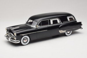 Packard Henney Черен BoS Models 1:18 BOS342 Метал
