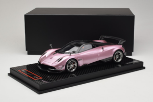 Pagani Huayra BC Pearl Pink AB Models 1:18 REMC032 Смола — снимка 7 от 7