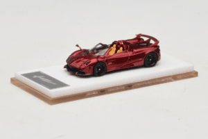 Pagani Huayra Roadster Tricolore Червен Henson & Heaven 1:64 PHRTR01 Метал — снимка 2 от 7