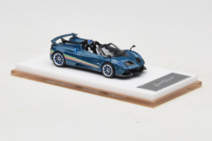 Pagani Huayra Tricolore Roadster Син Henson & Heaven 1:64 PHTRB01 Смола — снимка 4 от 8
