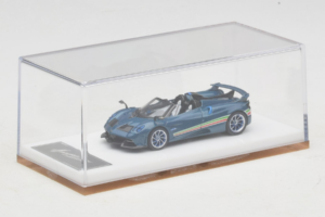 Pagani Huayra Tricolore Roadster Син Henson & Heaven 1:64 PHTRB01 Смола — снимка 6 от 8