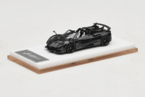 Pagani Huayra Tricolore Roadster Exposed Carbon Henson & Heaven 1:64 PHREC01 Метал — снимка 2 от 7