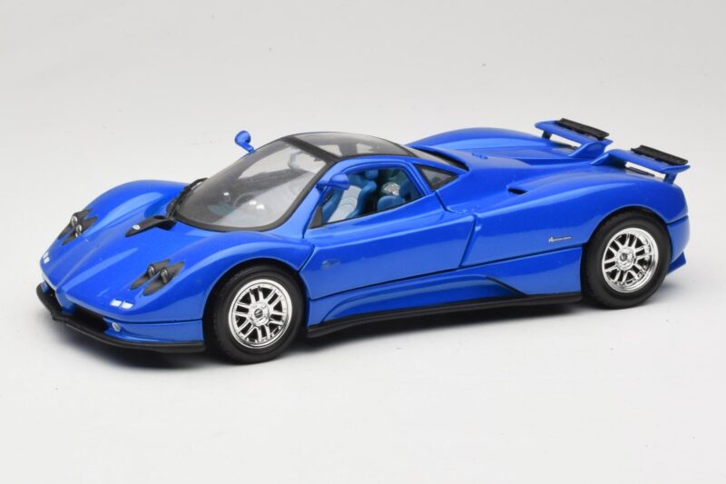 Pagani Zonda C12 Син Solido 1:18 8172 Метал