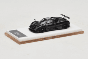 Pagani Zonda Tricolore Exposed Carbon Henson & Heaven 1:64 PZTEC01 Метал — снимка 2 от 7