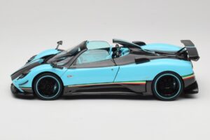 Pagani Zonda Uno Carbon Светлосин Almost Real 1:18 850630001 Метал — снимка 4 от 8