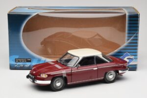 Panhard 24 CT Червен Solido 1:18 1832500 Метал — снимка 8 от 8