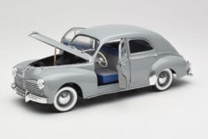 Peugeot 203 Gris Clair Solido 1:18 8145 Метал — снимка 2 от 8