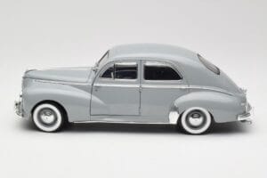 Peugeot 203 Gris Clair Solido 1:18 8145 Метал — снимка 4 от 8