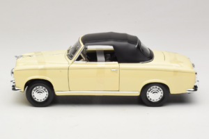 Peugeot 403 Кабриолет Бежов Welly 1:18 12551HW Метал — снимка 3 от 6