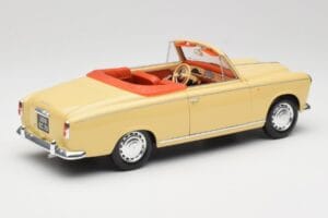 Peugeot 403 Кабриолет Пясъчно Жълт Solido 1:18 8165 Метал — снимка 3 от 8
