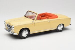 Peugeot 403 Кабриолет Пясъчно Жълт Solido 1:18 8165 Метал