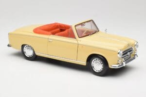 Peugeot 403 Кабриолет Пясъчно Жълт Solido 1:18 8165 Метал — снимка 6 от 8