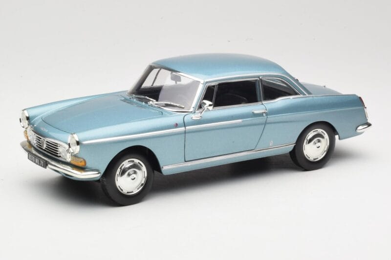 Peugeot 404 Coupe Синьо Norev 1:18 184745 Метал