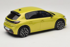 Peugeot E-208 GT Jaune Agueda Otto 1:18 OT1164 Смола — снимка 2 от 6