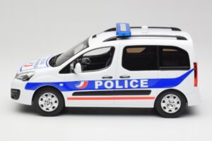 Peugeot Partner Police Син Norev 1:18 184891 Метал — снимка 3 от 6