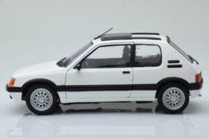 Peugeot 205 GTi 1.6 Бял Norev 1:18 184849 Метал — снимка 4 от 8