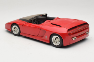 Pininfarina Mythos Червен Revell 1:18 8806 Метал — снимка 7 от 8
