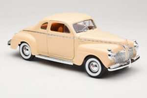Plymouth Coupe Бежов Road Signature 1:18 92398 Метал — снимка 6 от 8